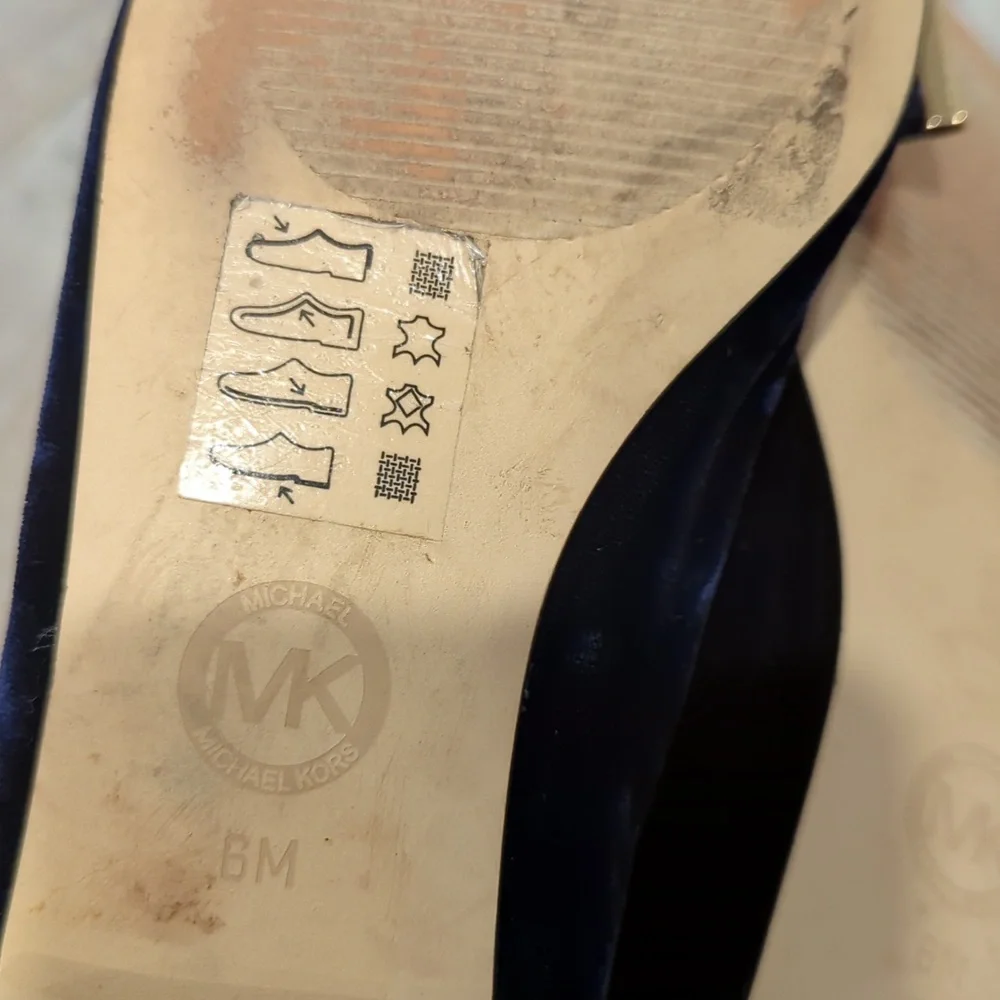 MICHAEL Michael Kors 'Delphine' Ballet Flat - Picture 6 of 8